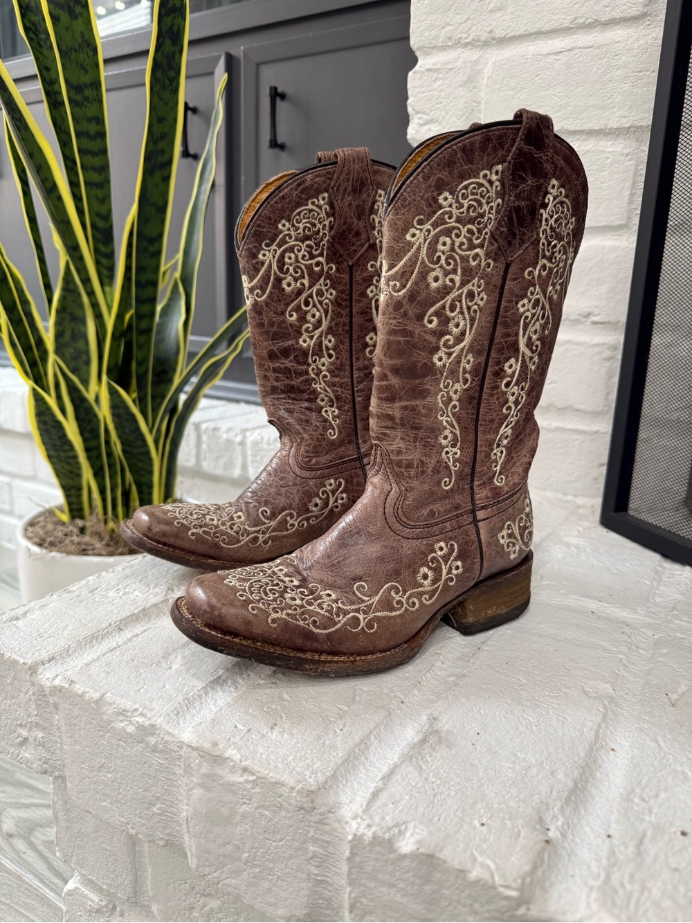 Corral Girls Boots!!